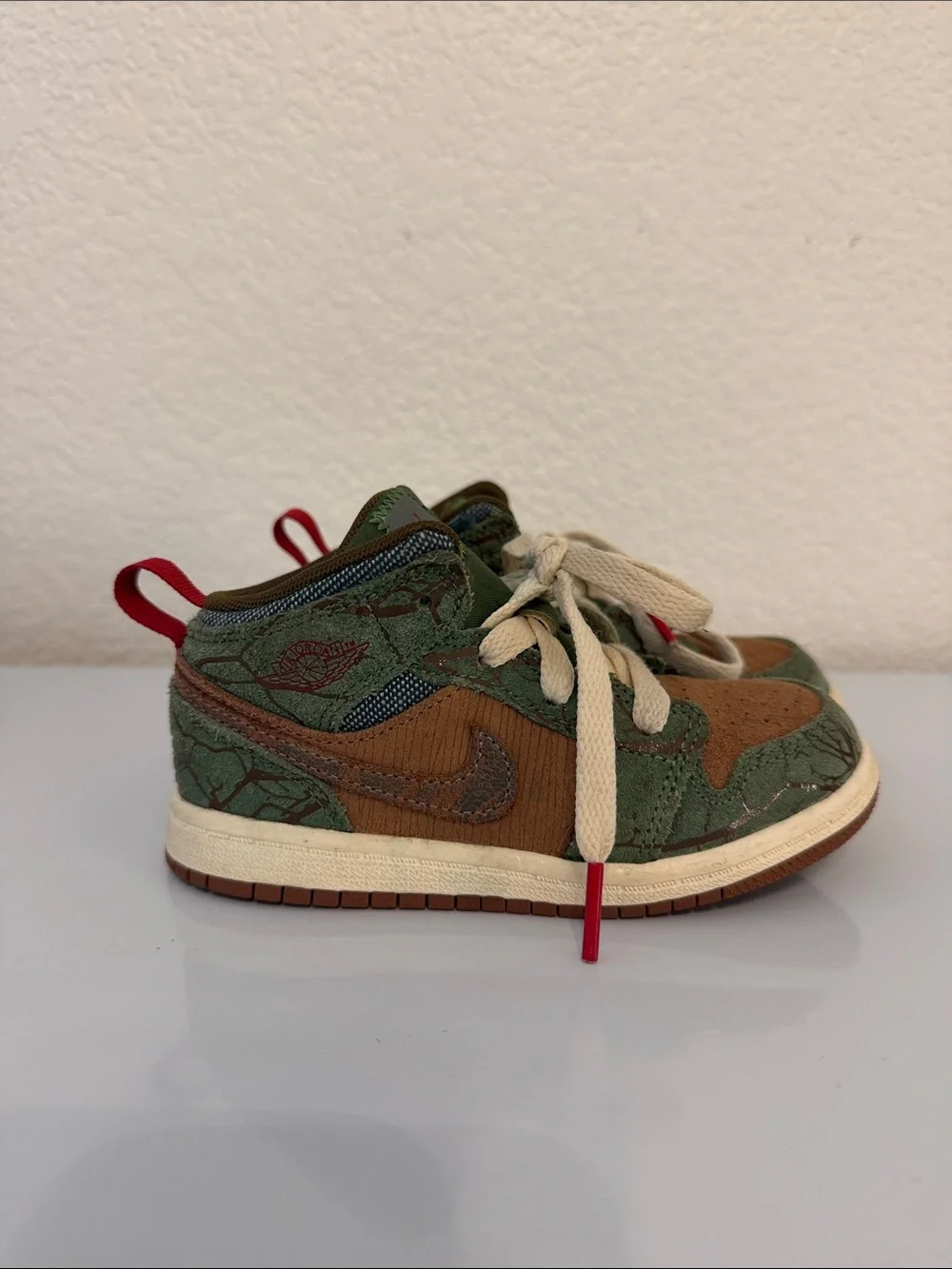 Nike Kids Green & Brown High-Top Sneakers with Red Accents
